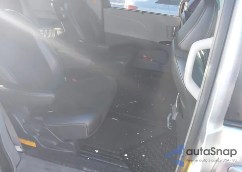 2012 Toyota Sienna Se 8 Passenger z USA, uszkodzony, nr VIN 5TDXK3DC7CS265790